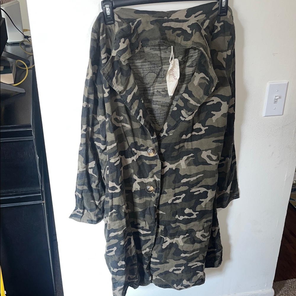 Camouflage Button-Up Women's Coat